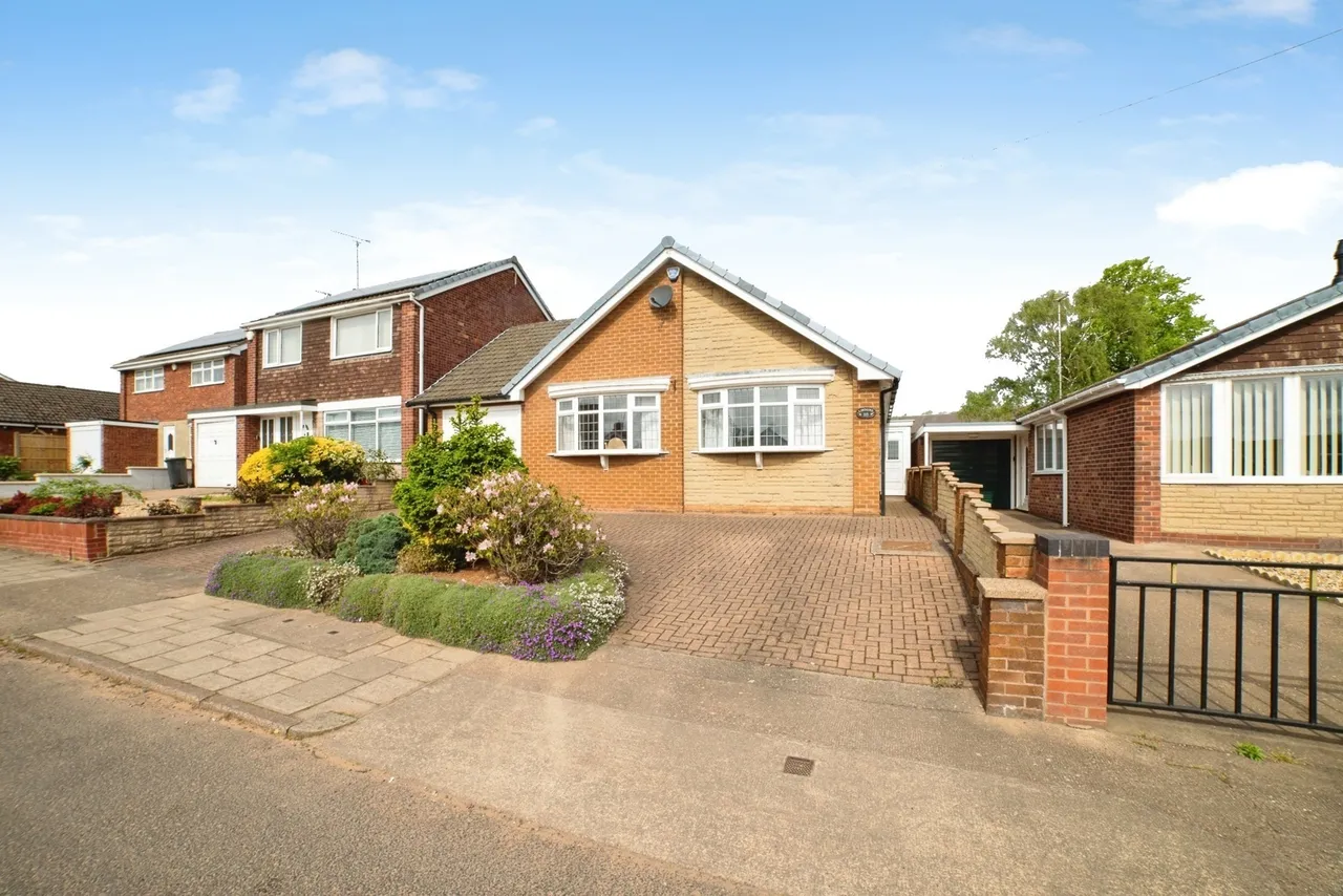 3 bed house for sale — Marlborough Road, Mansfield, Nottinghamshire, NG19