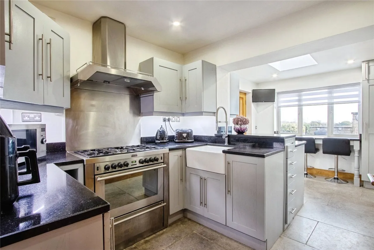 Chapel Street, Tingley, Wakefield, West Yorkshire, WF3, photo 10