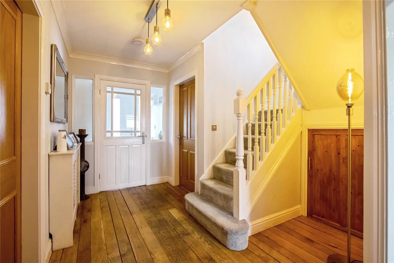 Chapel Street, Tingley, Wakefield, West Yorkshire, WF3, photo 5