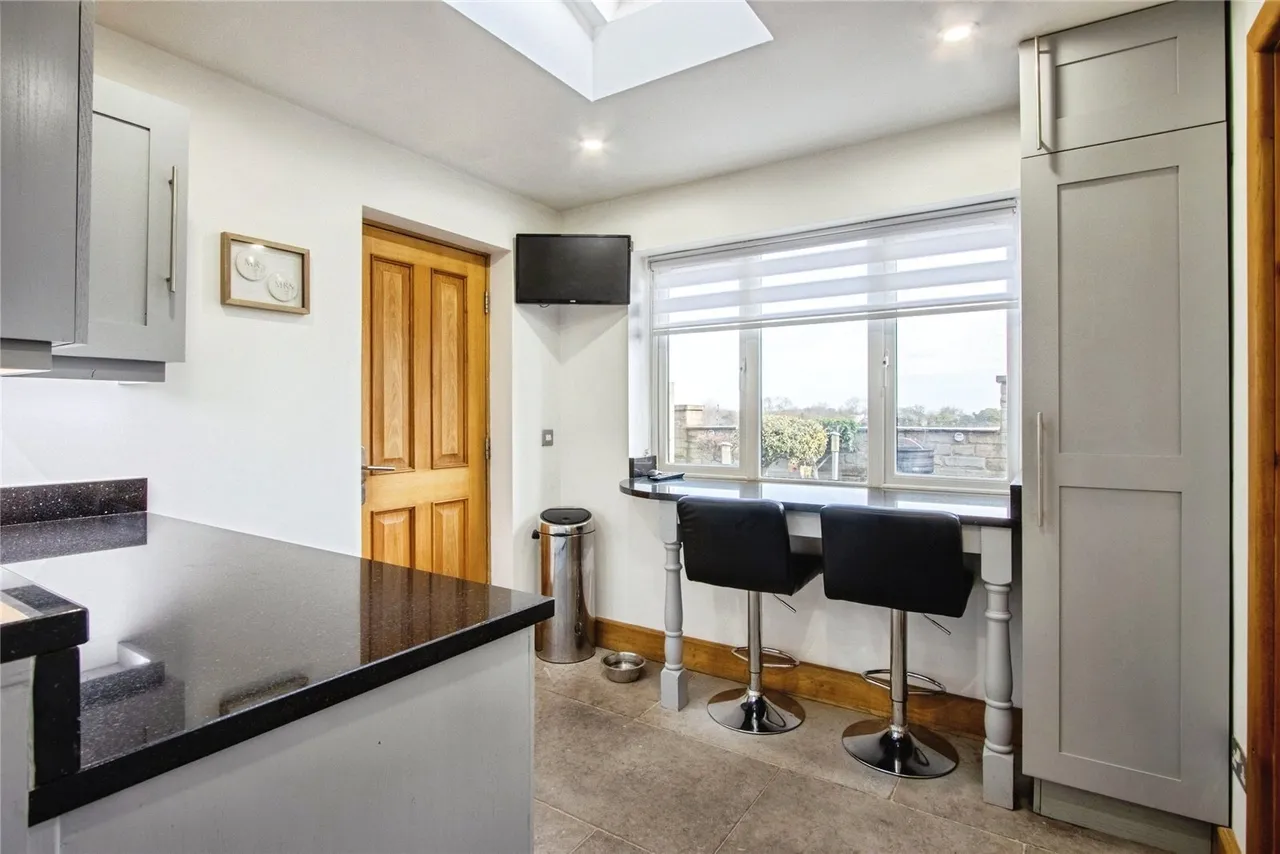 Chapel Street, Tingley, Wakefield, West Yorkshire, WF3, photo 11