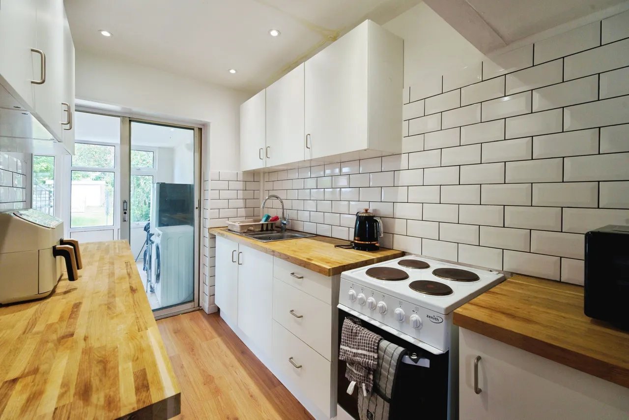 Harwood Avenue, Hornchurch, RM11, photo 5
