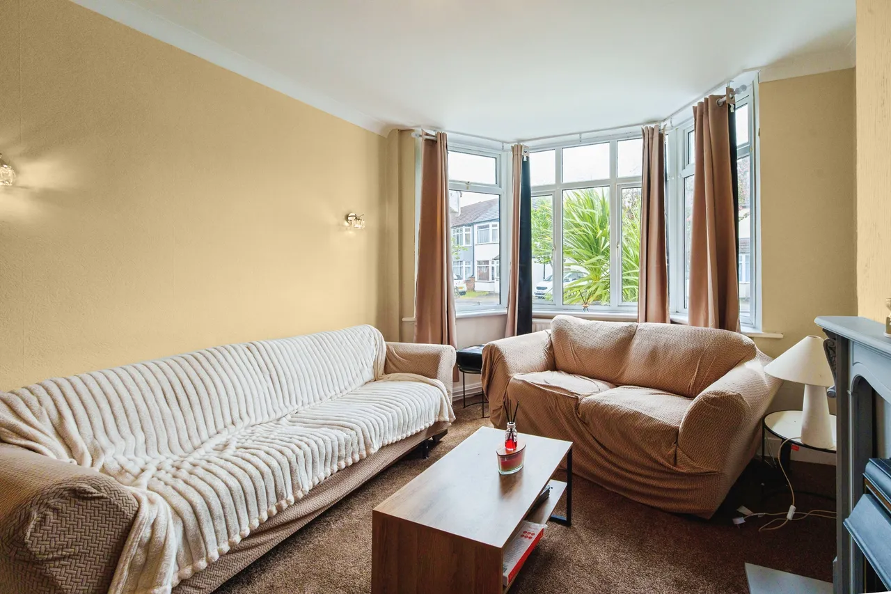 Harwood Avenue, Hornchurch, RM11, photo 8