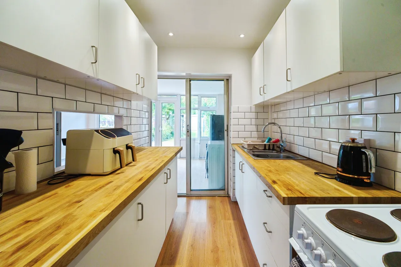 Harwood Avenue, Hornchurch, RM11, photo 4