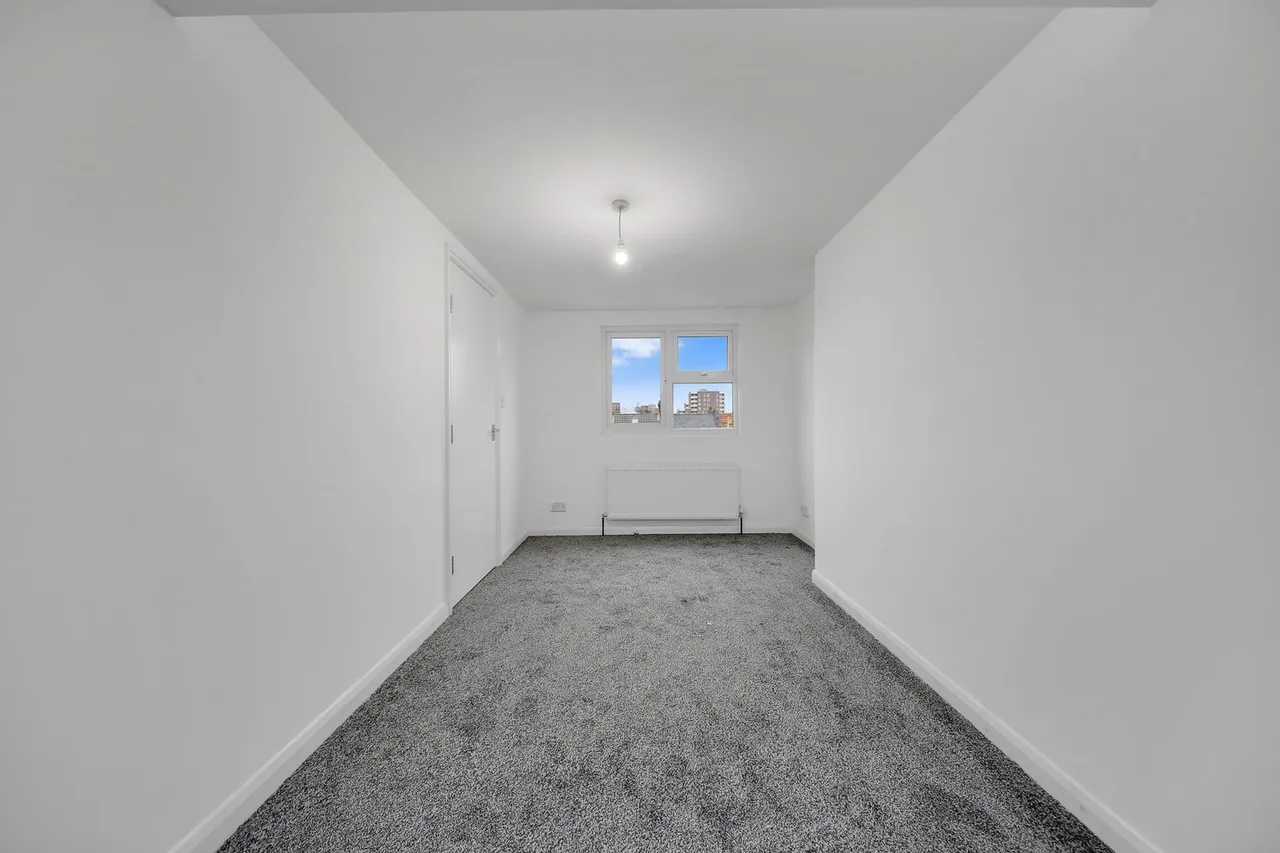 13 Abbots Road, London, E6 1LE, photo 10