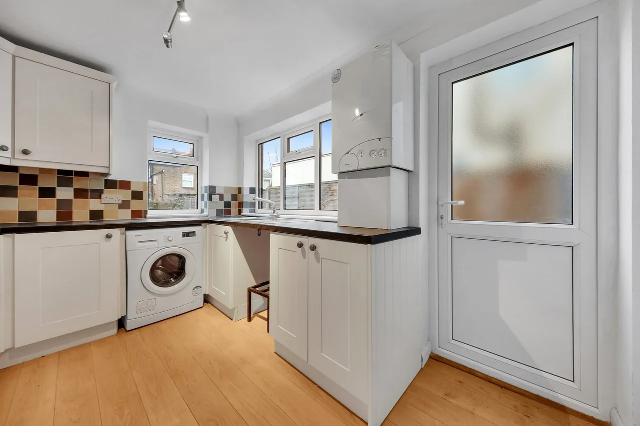 13 Abbots Road, London, E6 1LE, photo 8