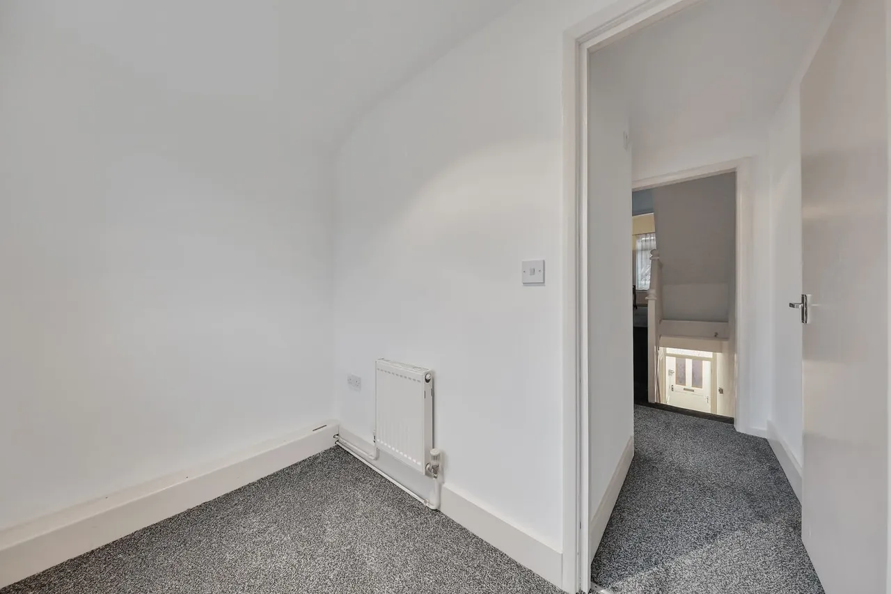13 Abbots Road, London, E6 1LE, photo 15