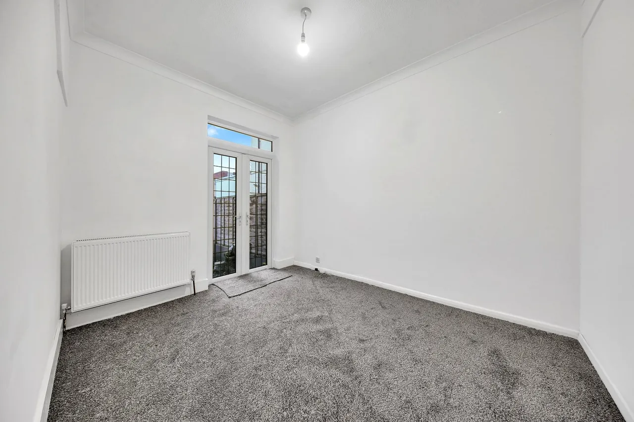 13 Abbots Road, London, E6 1LE, photo 5