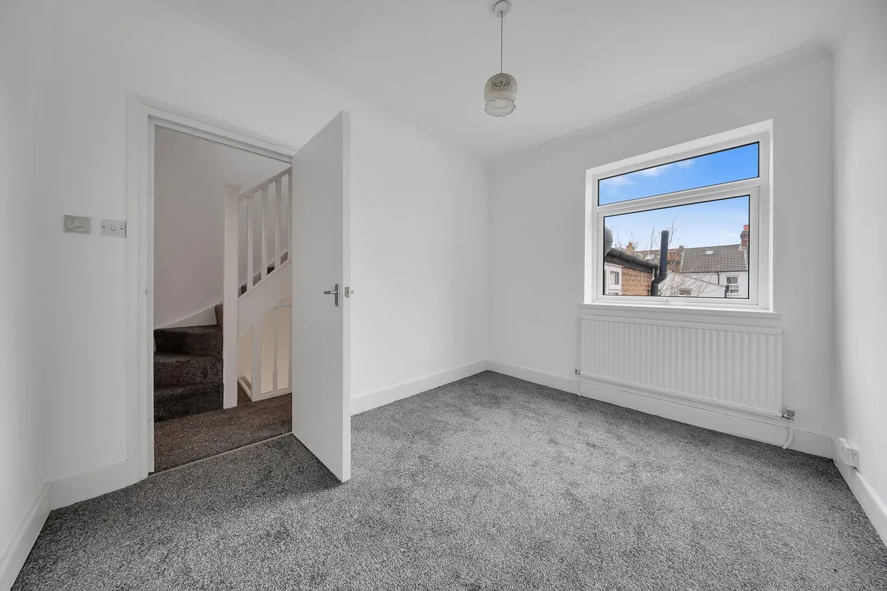 13 Abbots Road, London, E6 1LE, photo 14