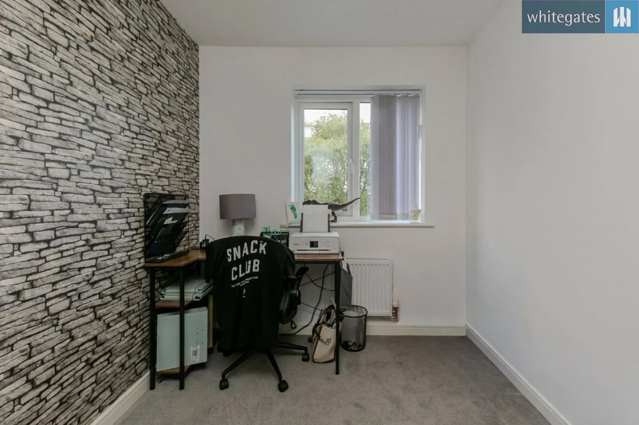Brydson Crescent, Wistaston, CW2, photo 15