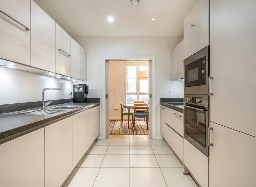 Bow Common Lane, Bow, E3, photo 5