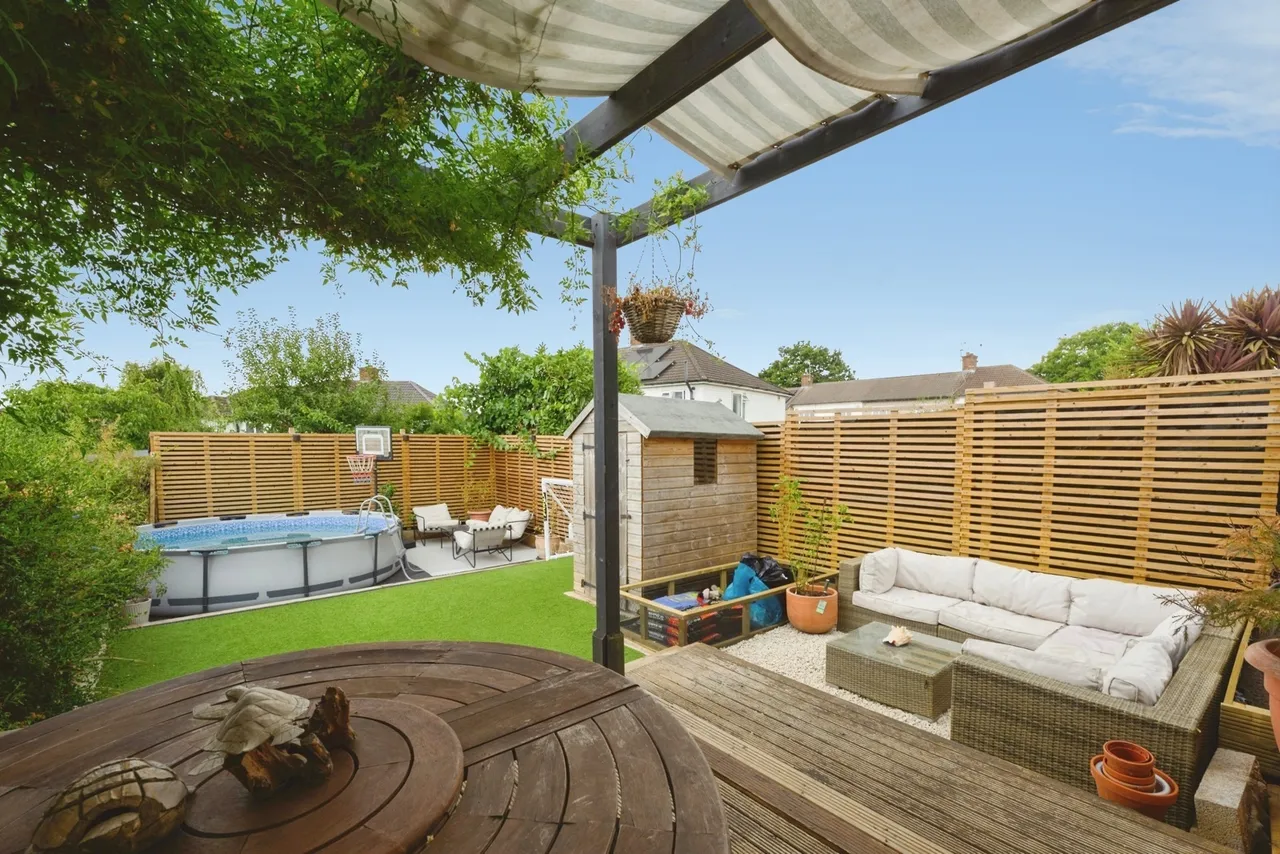 Radstock Way, Merstham, RH1, photo 6