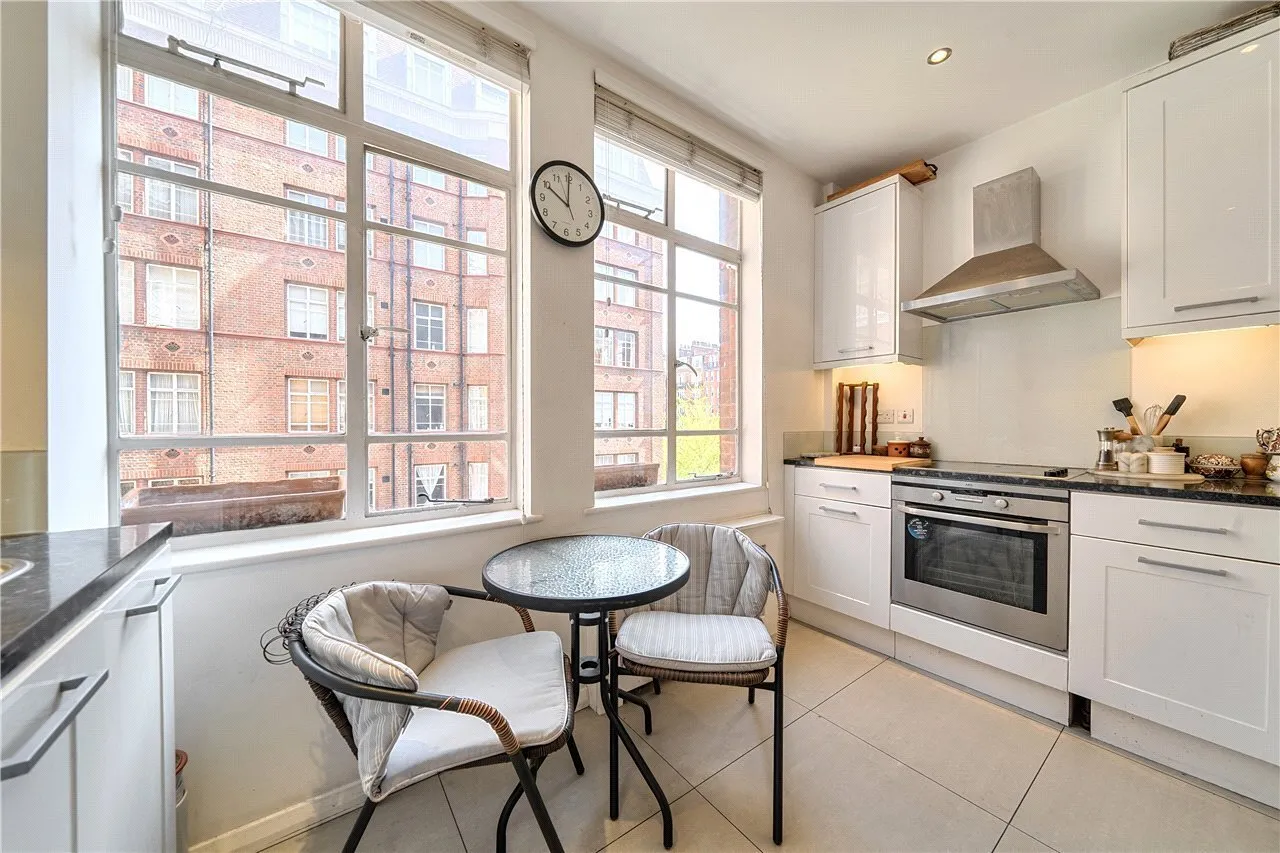 Oakwood Court, Kensington, London, W14, photo 6