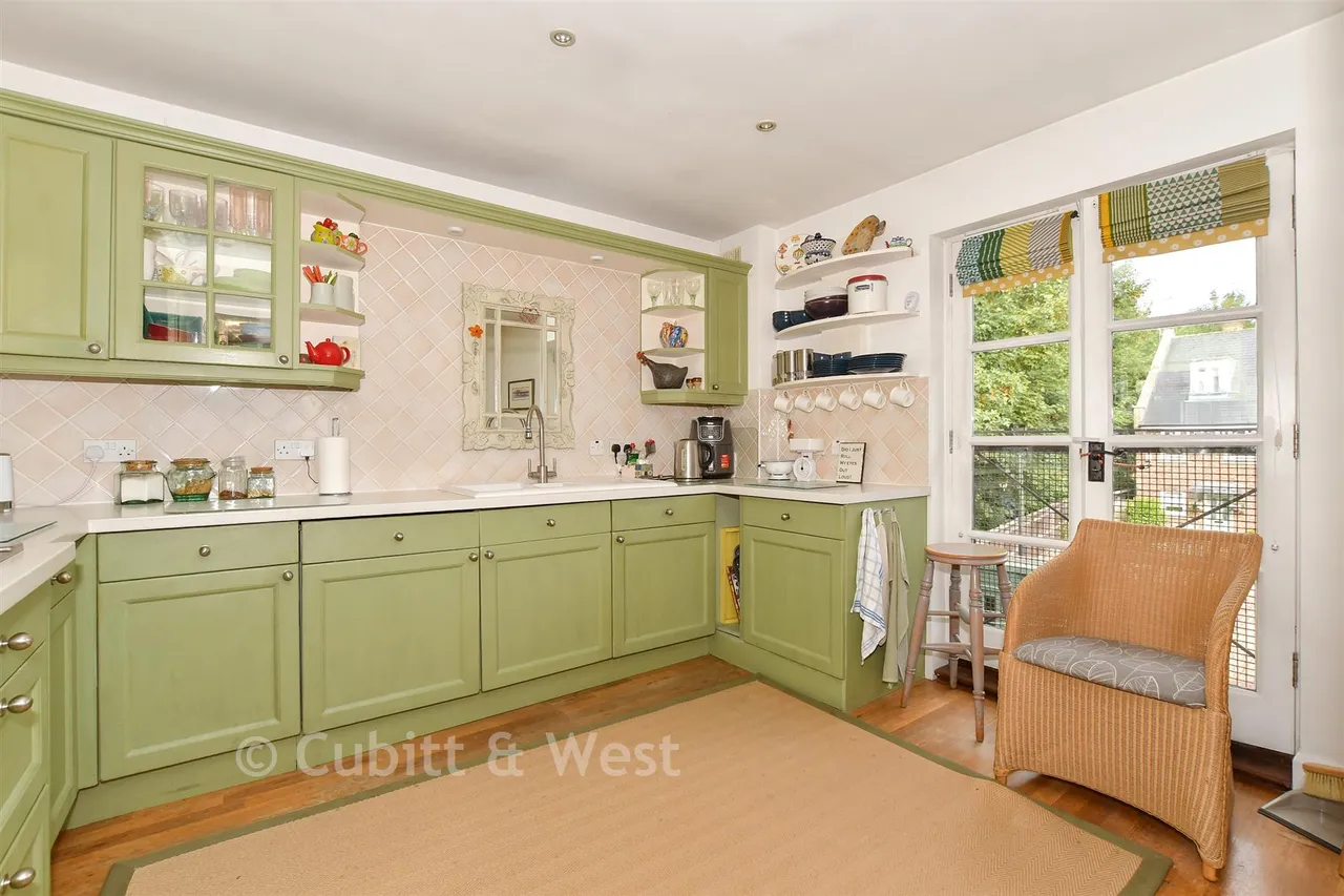 Wheelwrights Close, Arundel, BN18, photo 9