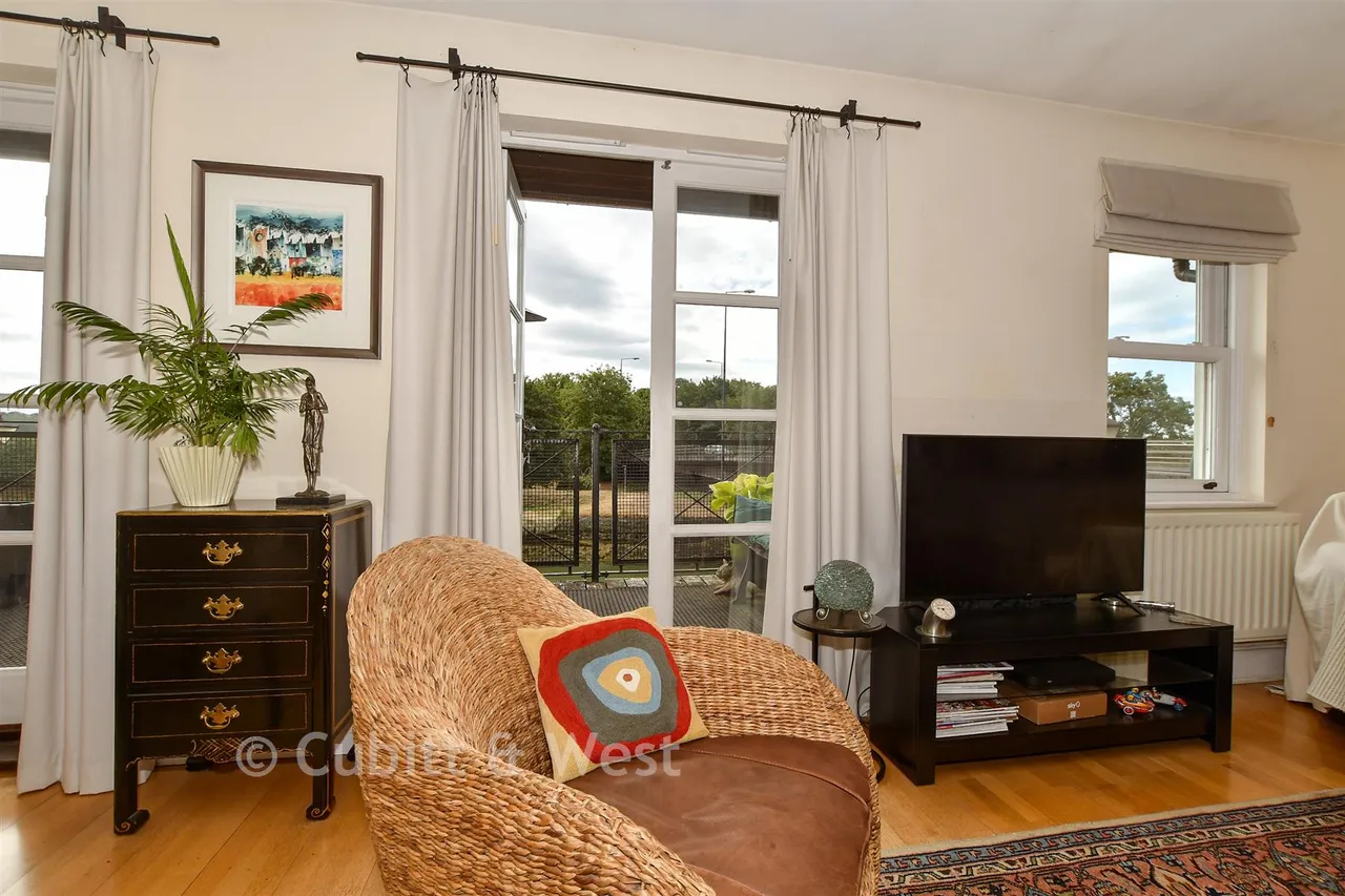 Wheelwrights Close, Arundel, BN18, photo 5
