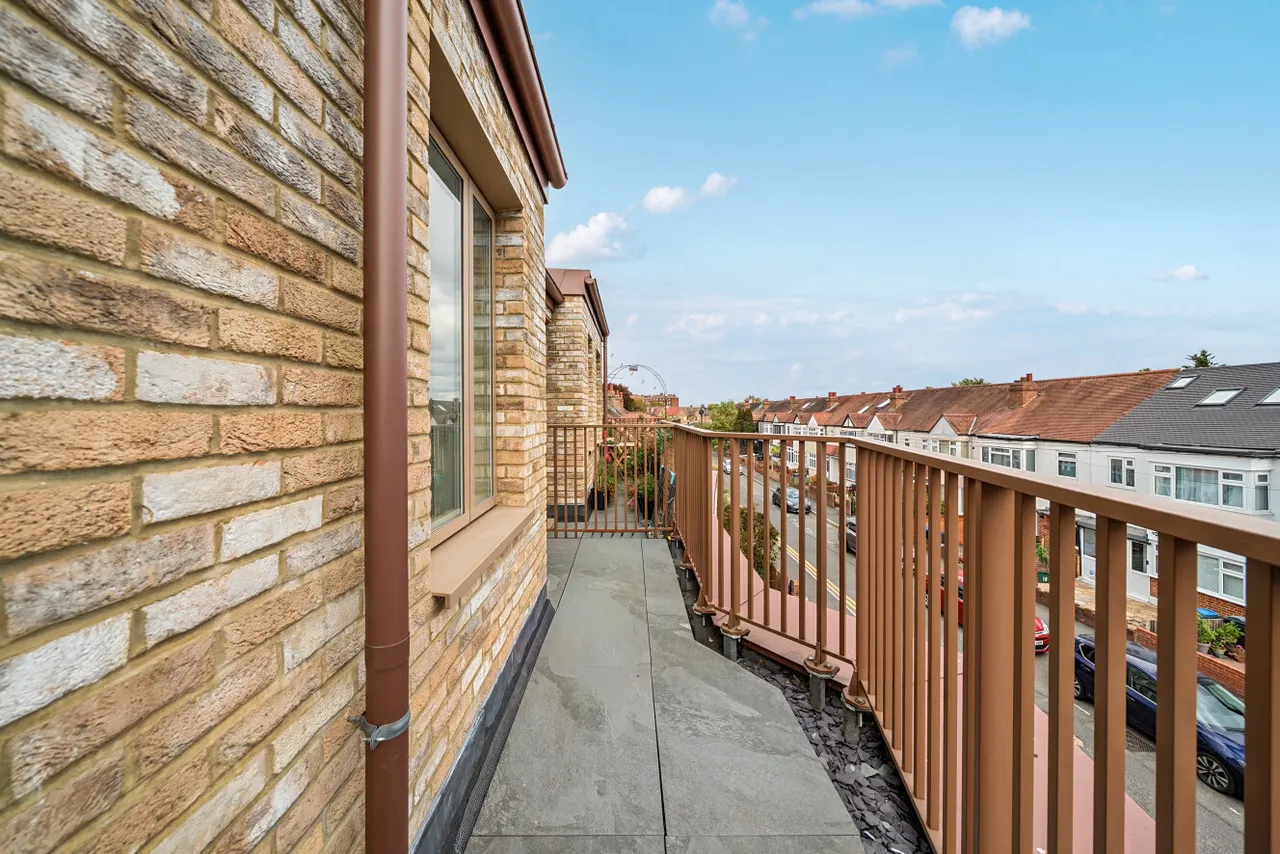 Commonside East, Mitcham, CR4, photo 8