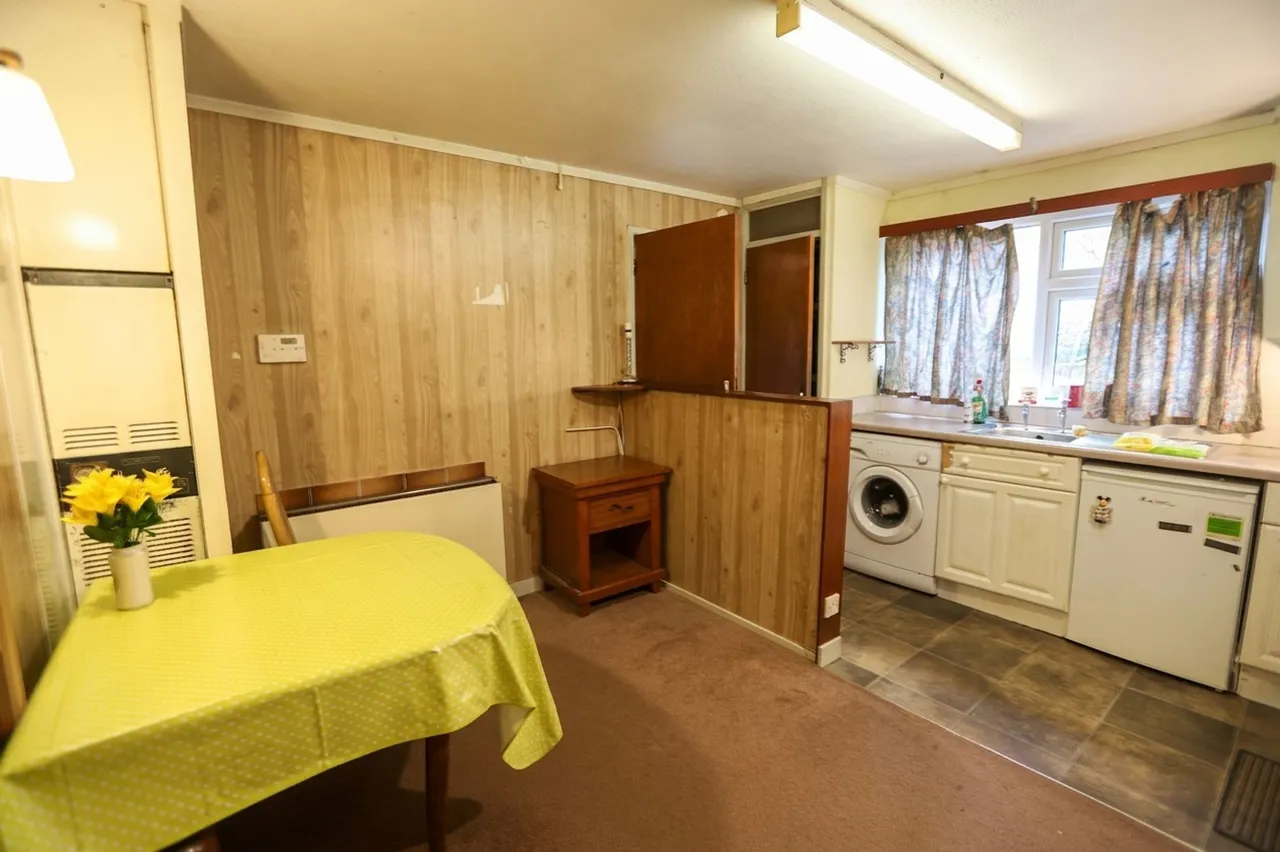Sedgley Park Road, Prestwich, M25, photo 4