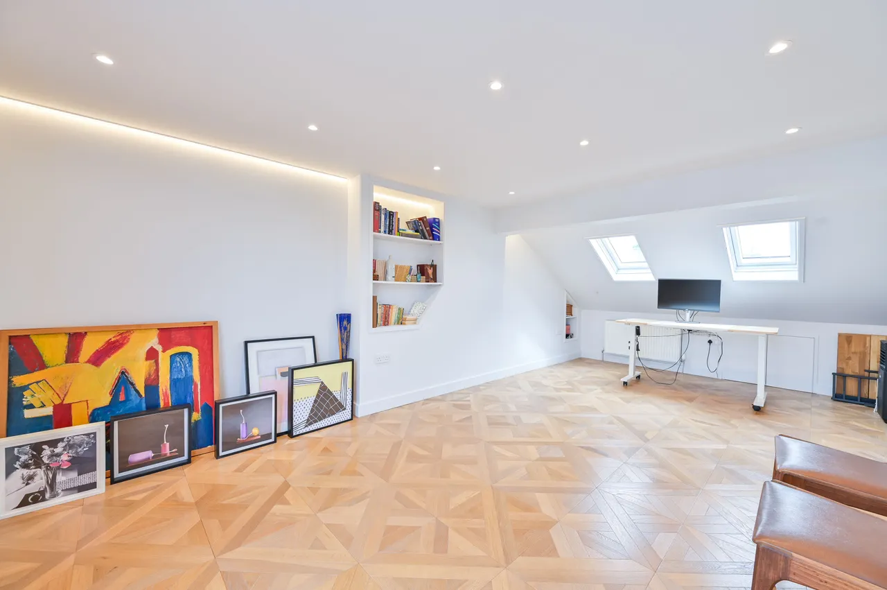 44b Gowlett Road, London, photo 12