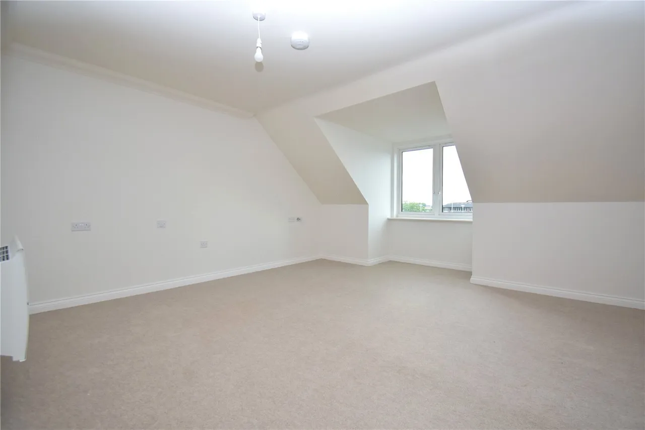 Birchwood Park Avenue, BR8, photo 4