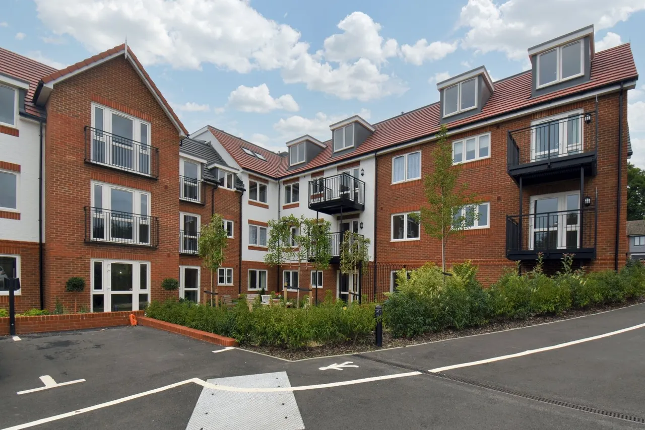 Birchwood Park Avenue, BR8, photo 8
