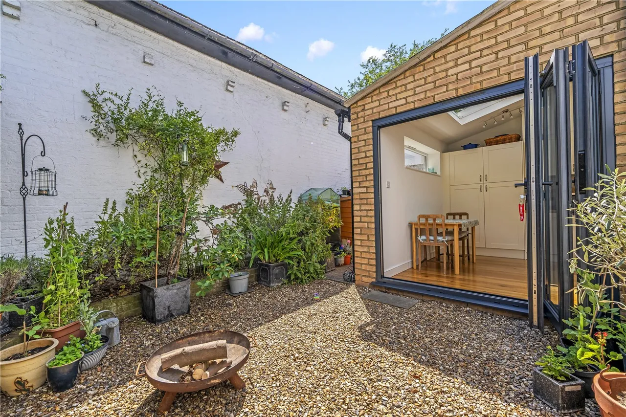 Fourth Cross Road, Twickenham, TW2 5EL, photo 9