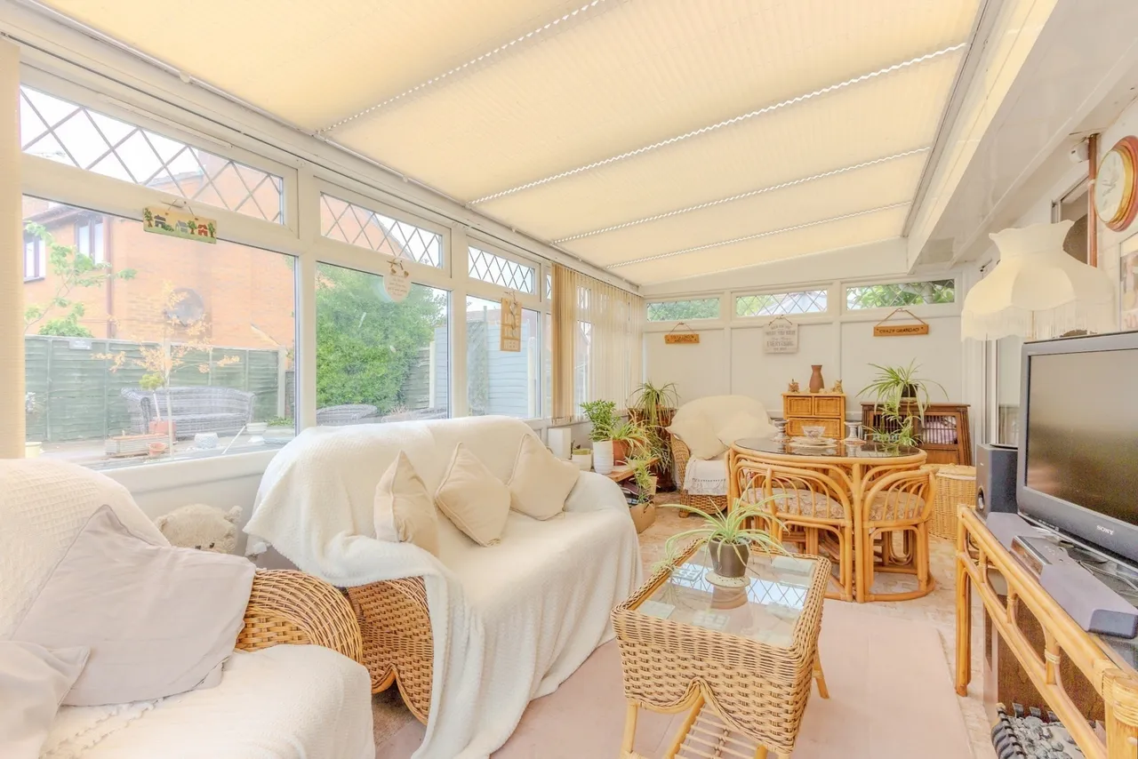 Frognal Gardens, Teynham, Sittingbourne, Kent, ME9, photo 13