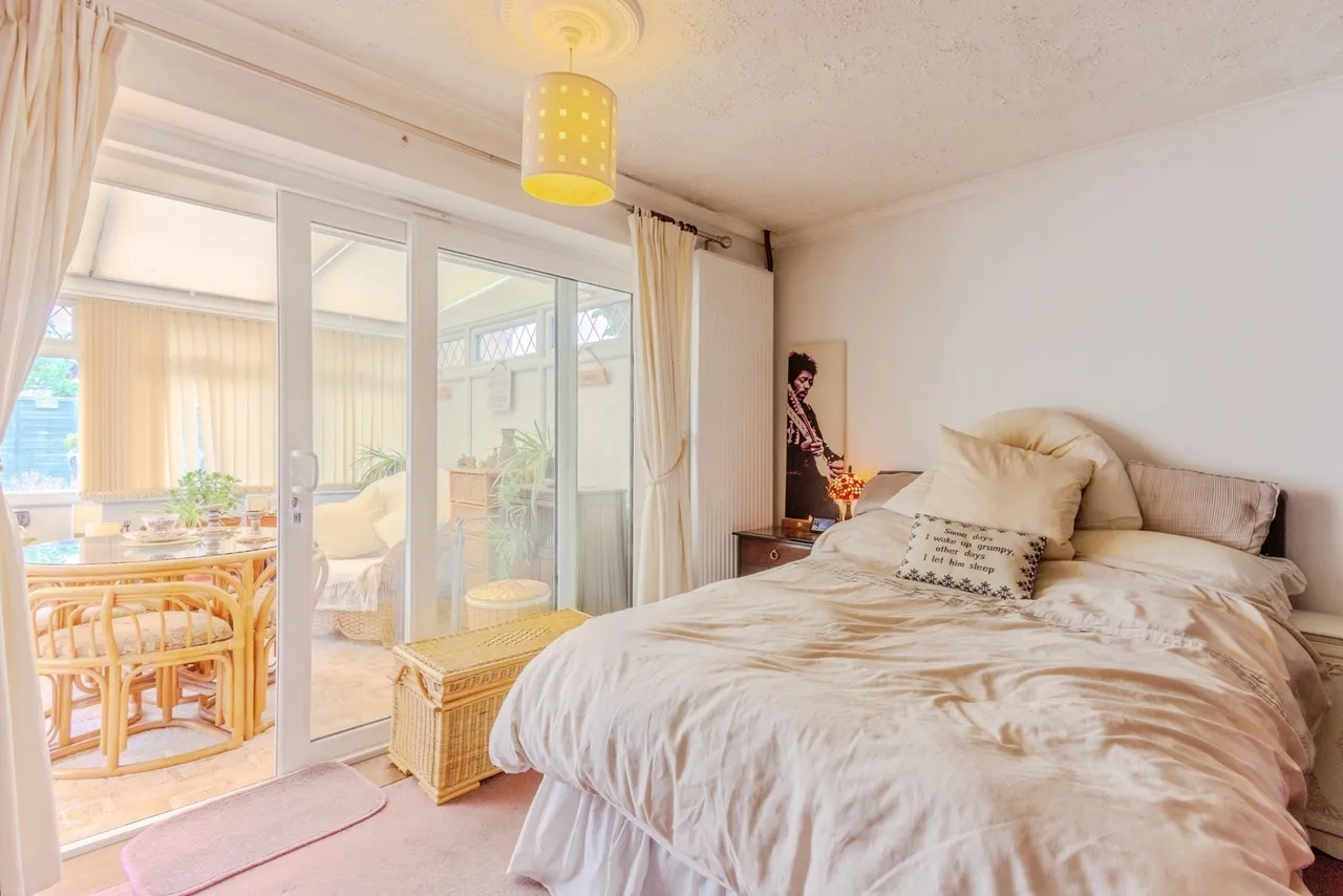 Frognal Gardens, Teynham, Sittingbourne, Kent, ME9, photo 15