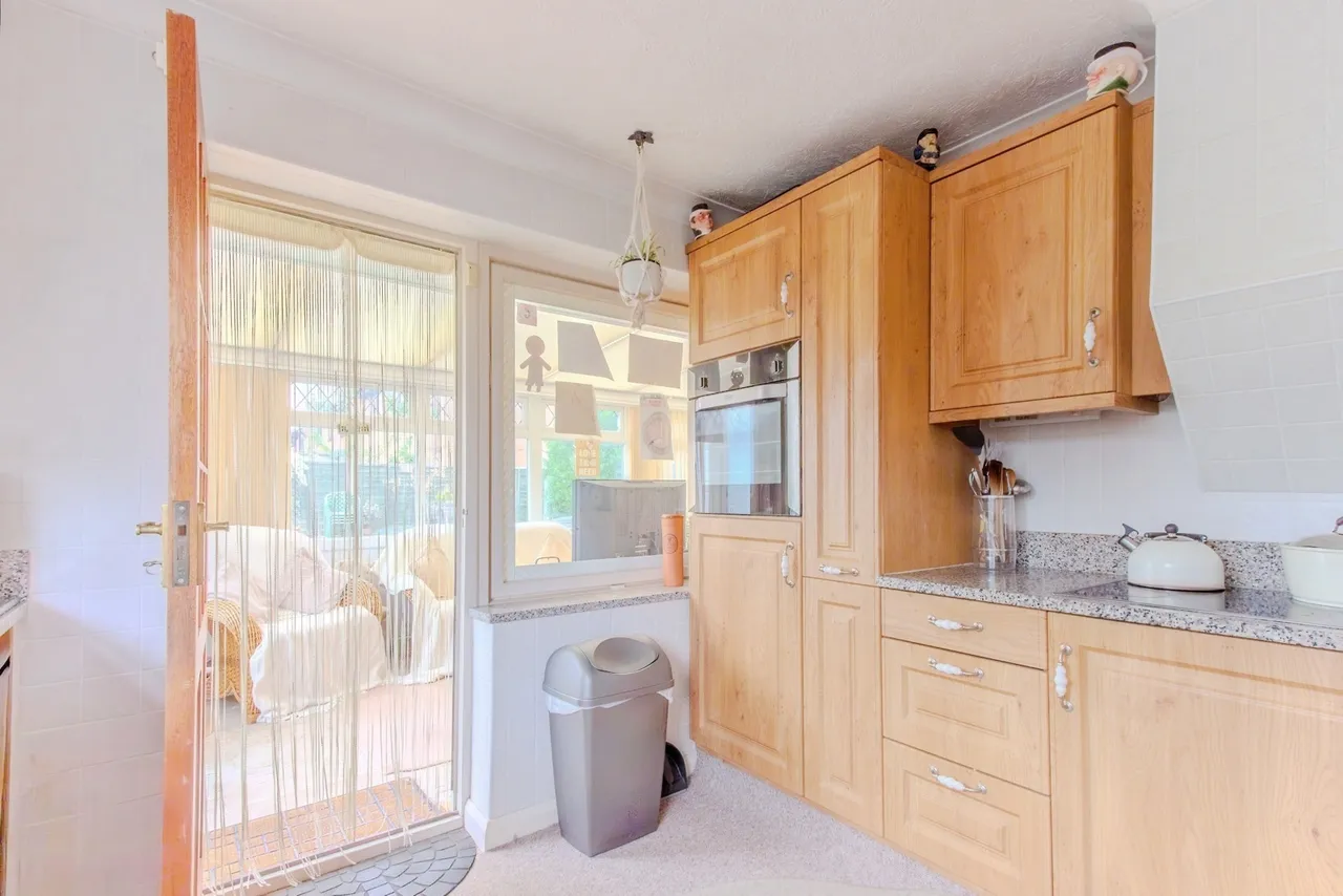 Frognal Gardens, Teynham, Sittingbourne, Kent, ME9, photo 12