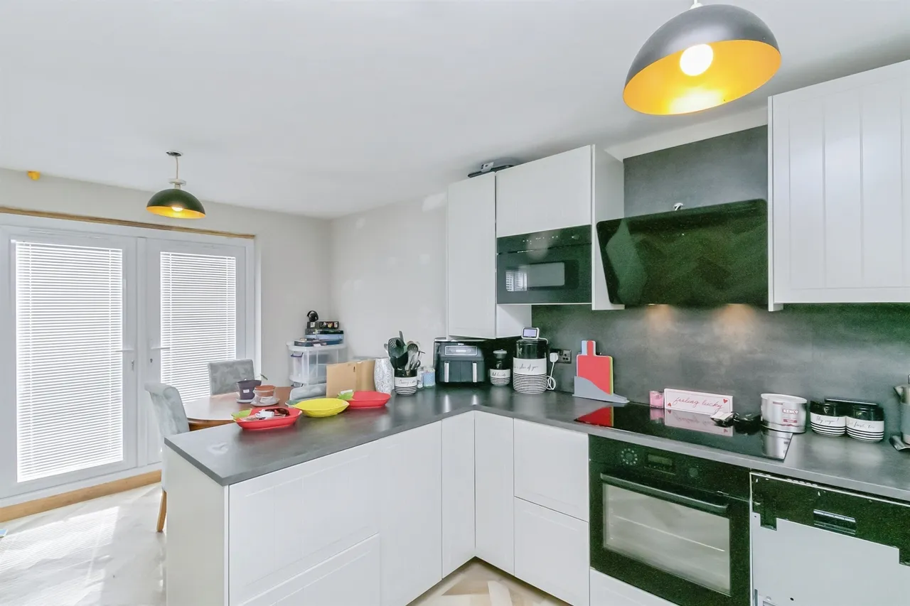 Flemingston Road, Barry, CF62, photo 3