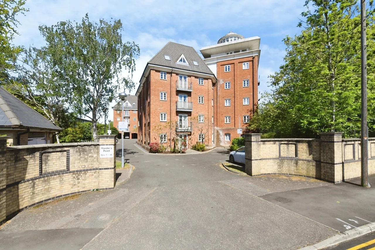 2 bed flat for sale — Hardie's Point, Colchester, Essex, CO2
