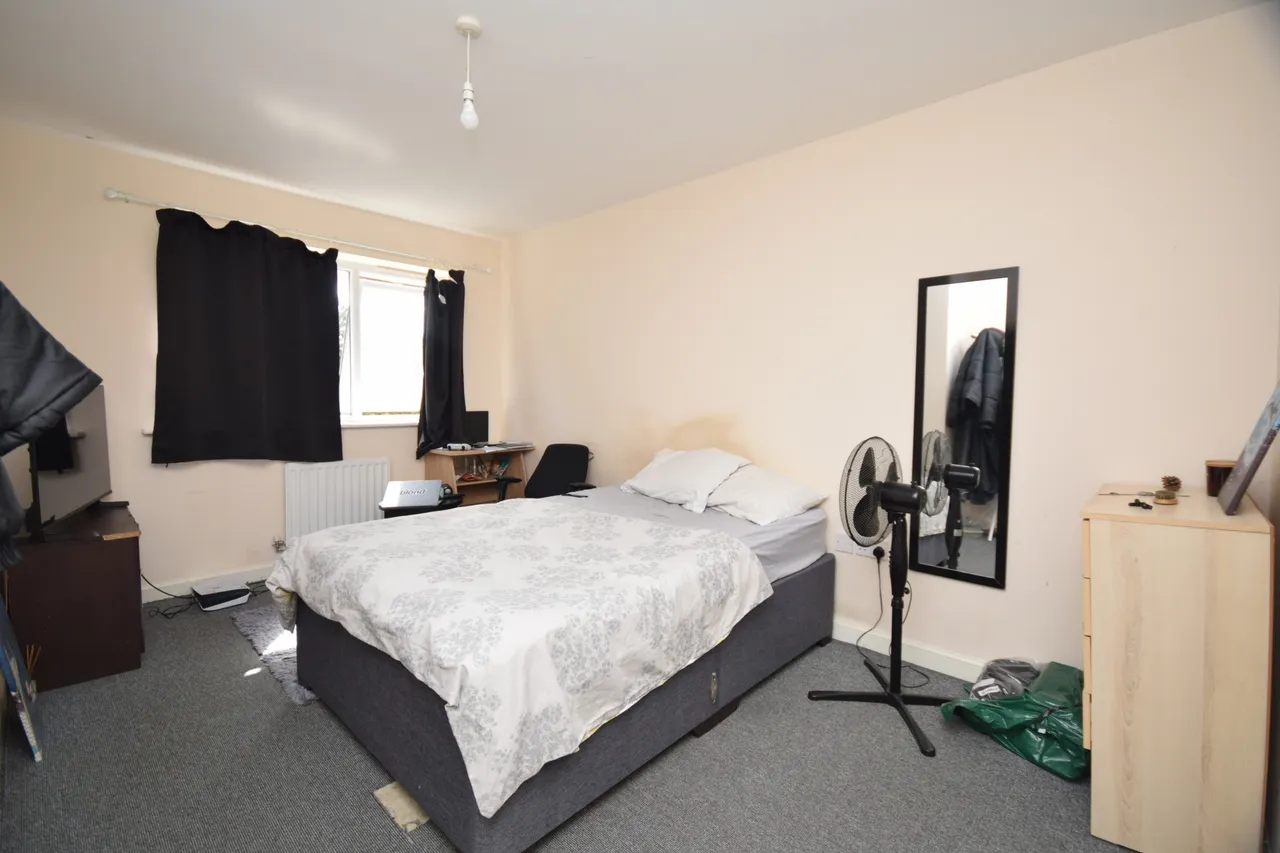 Aviation Avenue, Hatfield, AL10, photo 10