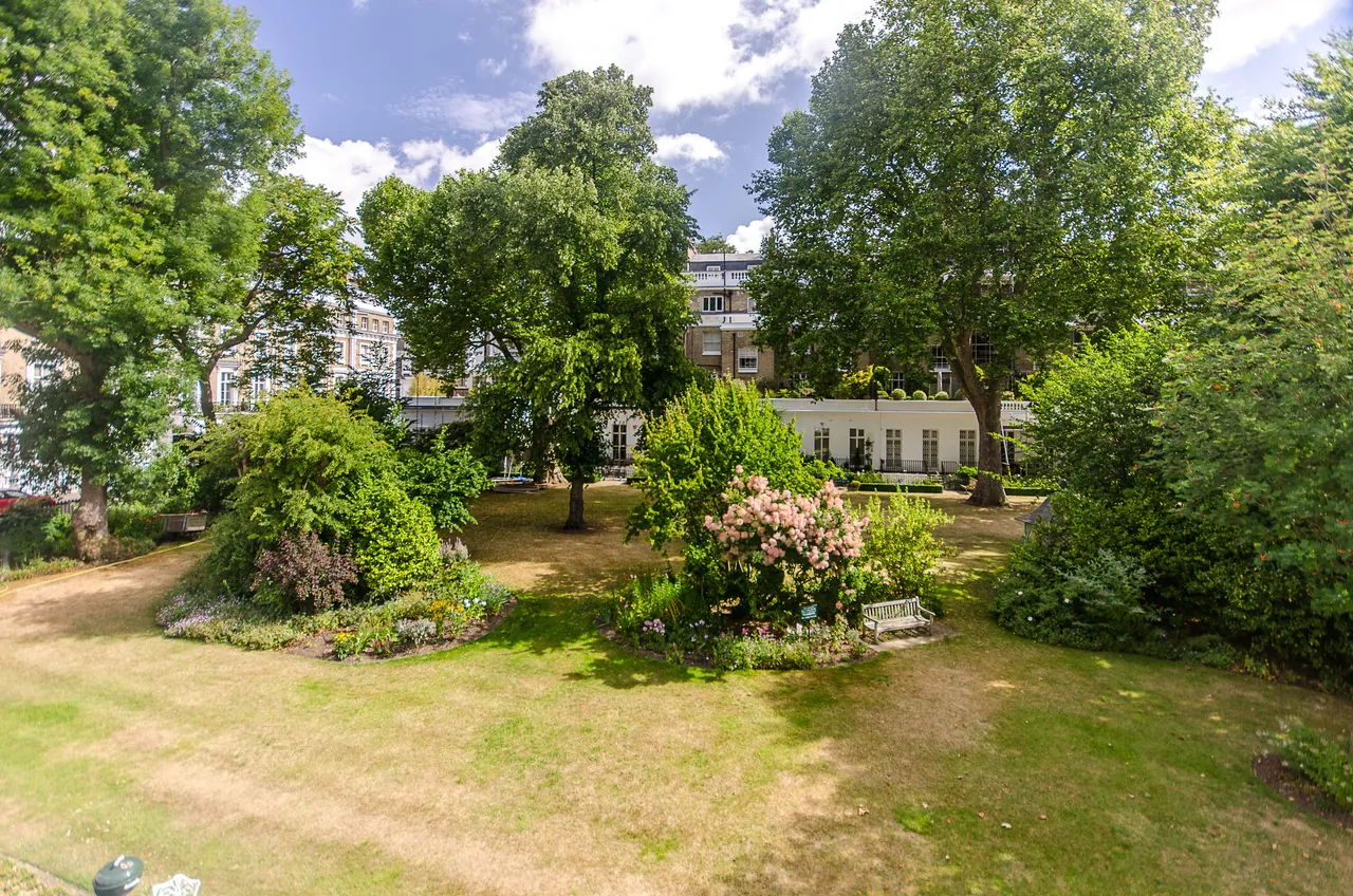 Flat 4, 21 Onslow Gardens, London, photo 10