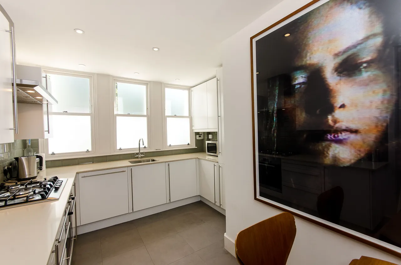 Flat 4, 21 Onslow Gardens, London, photo 6