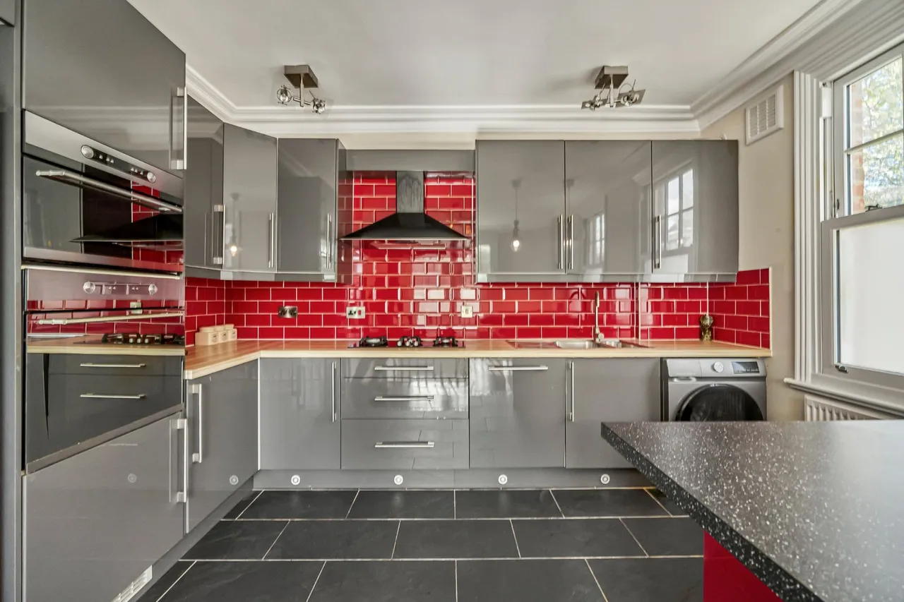 Thornbury Road, London, SW2, photo 5