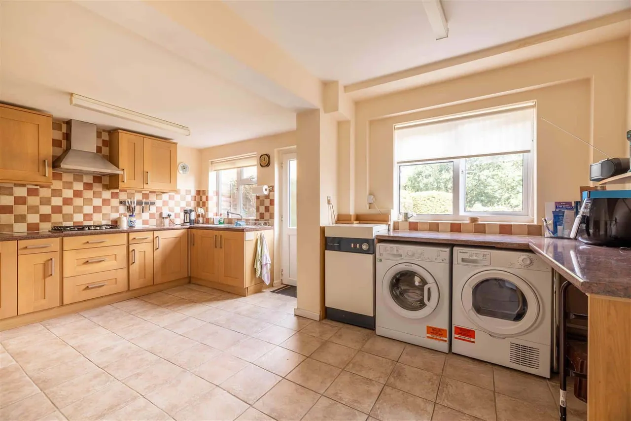 Homers Road, Windsor, SL4 5RG, photo 3
