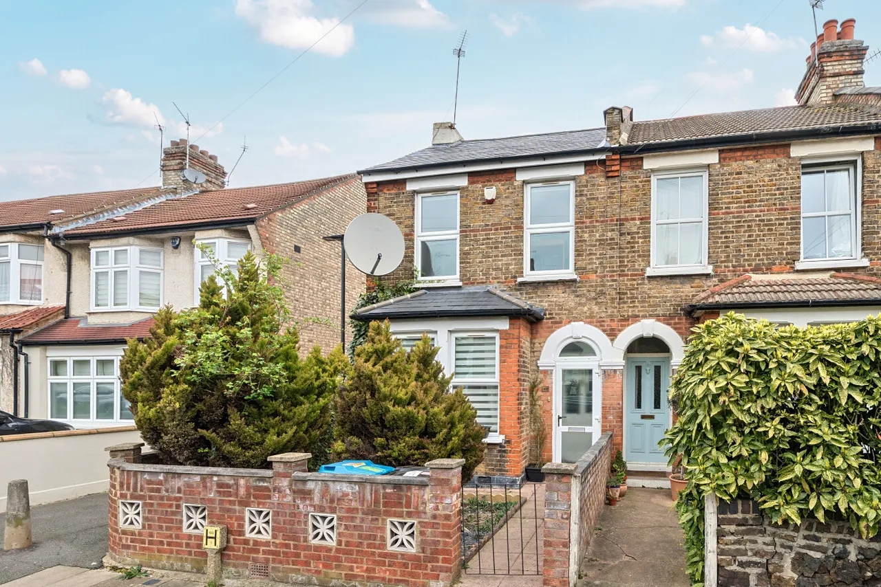 3 bed house for sale — Evesham Road, Bounds Green, London, N11