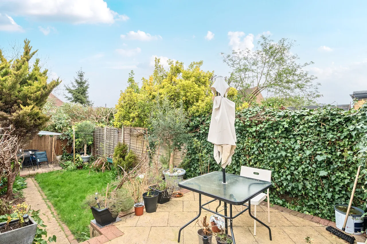 Evesham Road, Bounds Green, London, N11, photo 2