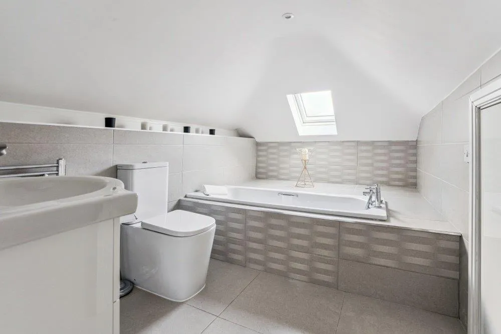 The Roughs, Northwood, HA6, photo 19