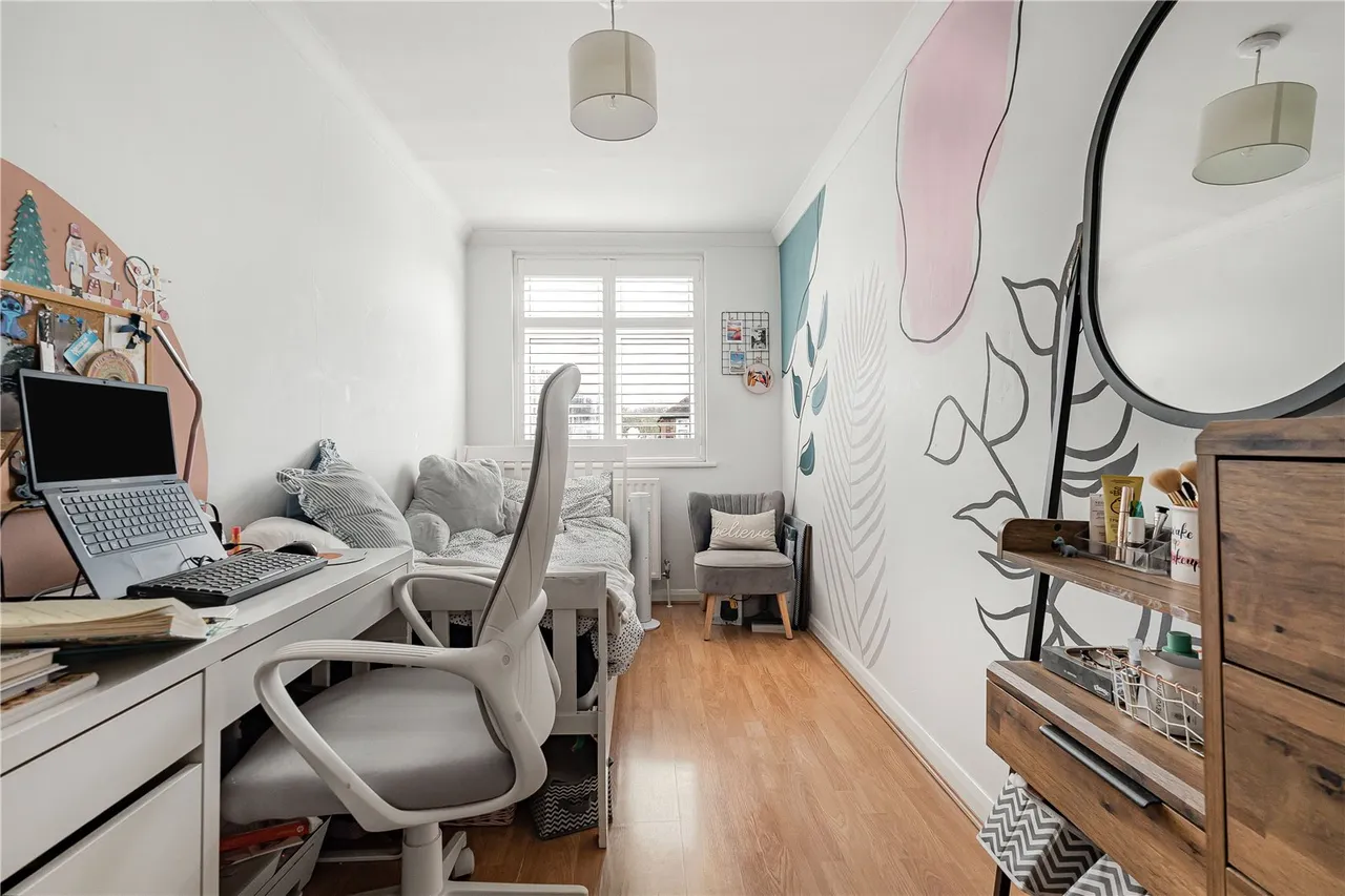 Cheyne Avenue, Twickenham, TW2, photo 15