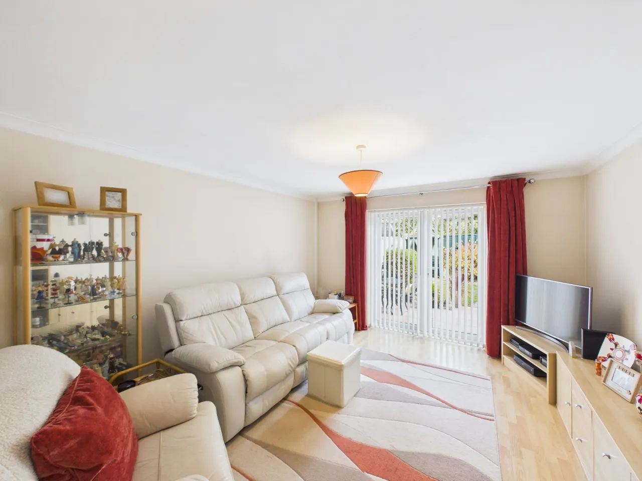 Viola Avenue, Stanwell, TW19, photo 11