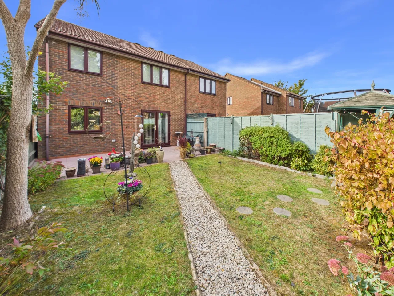 Viola Avenue, Stanwell, TW19, photo 15