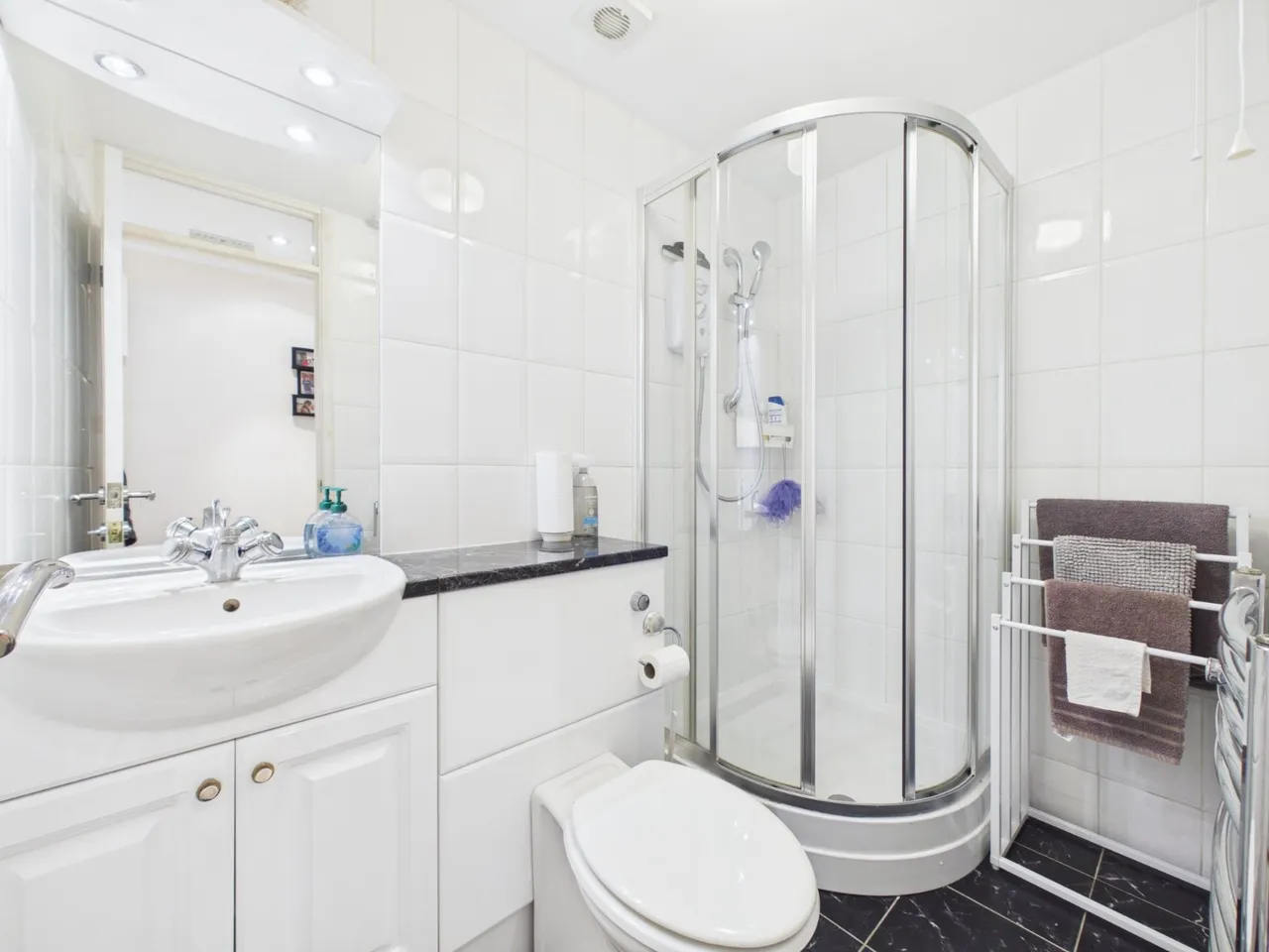Viola Avenue, Stanwell, TW19, photo 9