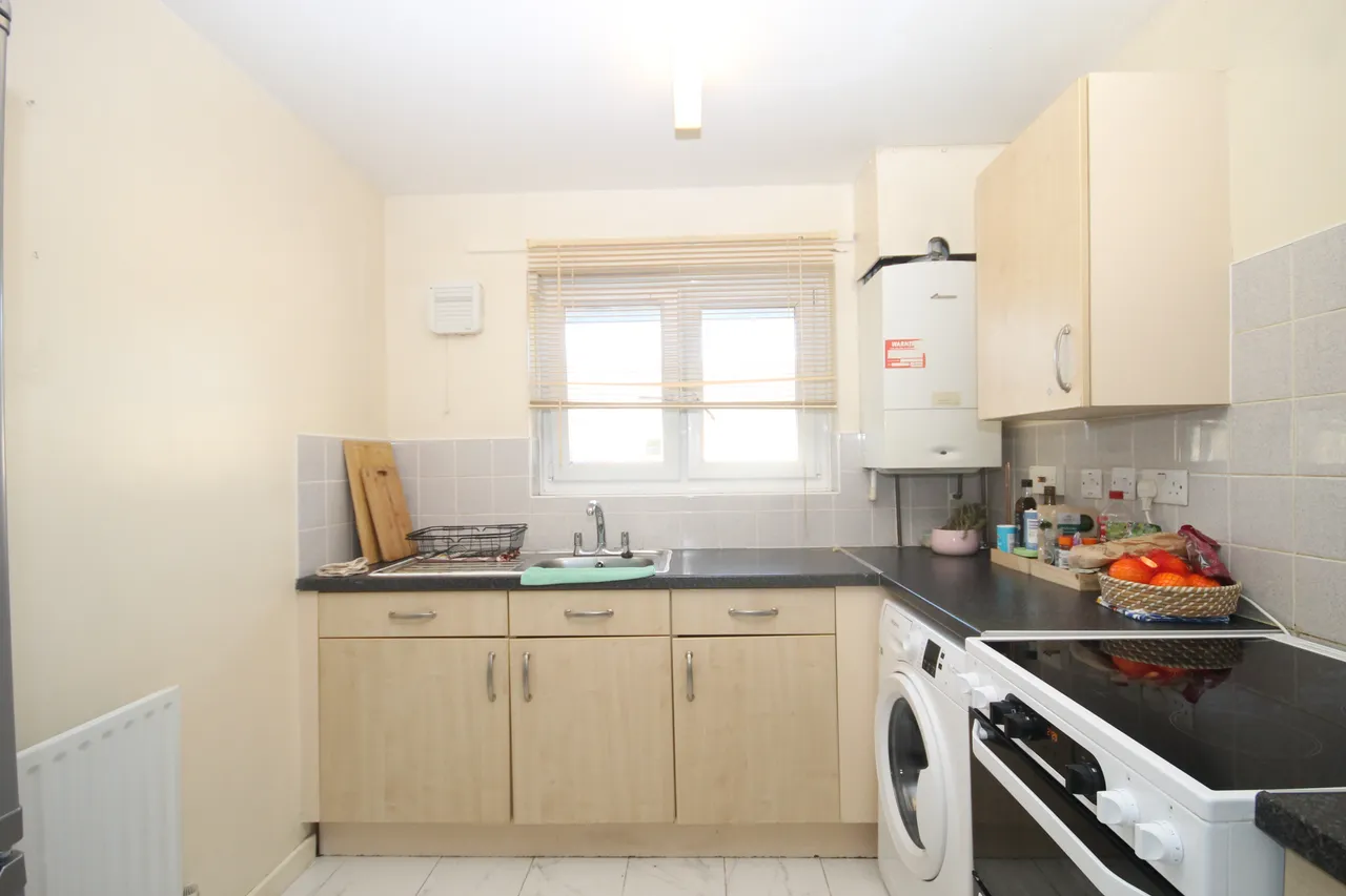 Legion Road, Greenford, UB6, photo 2