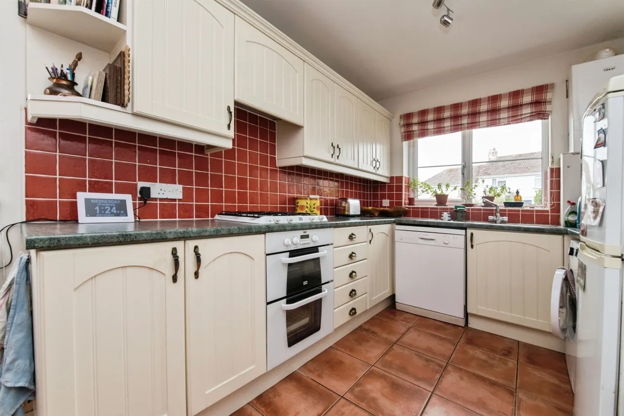Weller Road, Axminster, EX13, photo 6