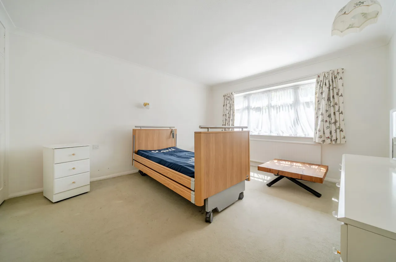 Courts Hill Road, Haslemere, GU27, photo 15