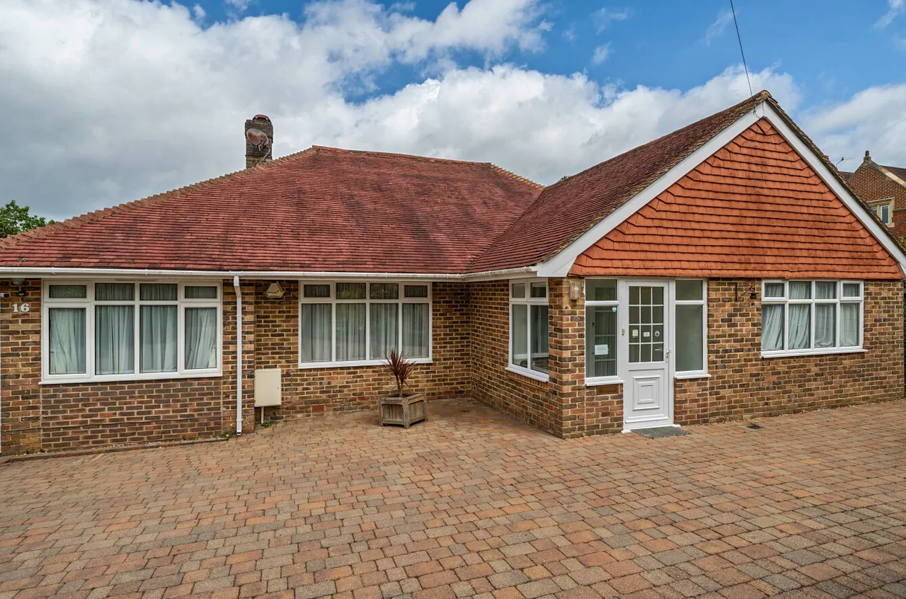 Courts Hill Road, Haslemere, GU27, photo 20