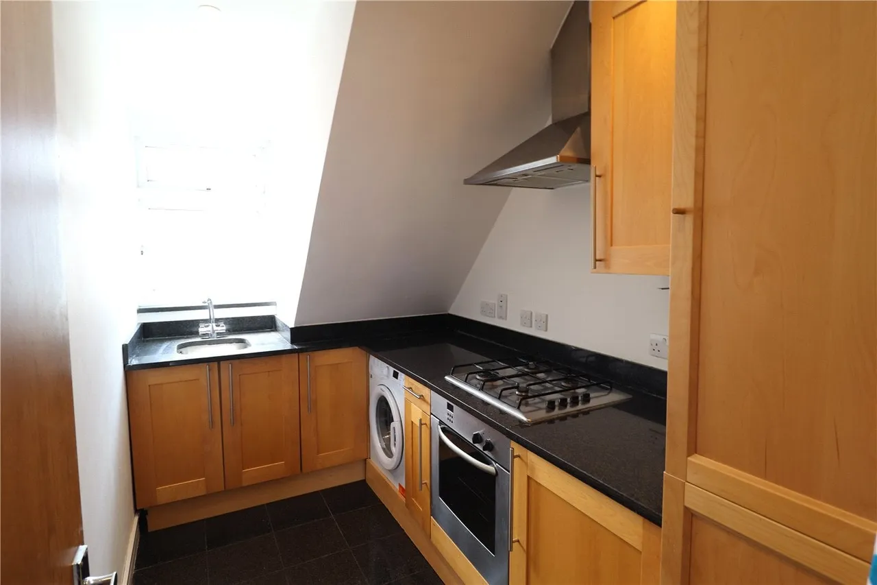 High Street, Beckenham, BR3, photo 2