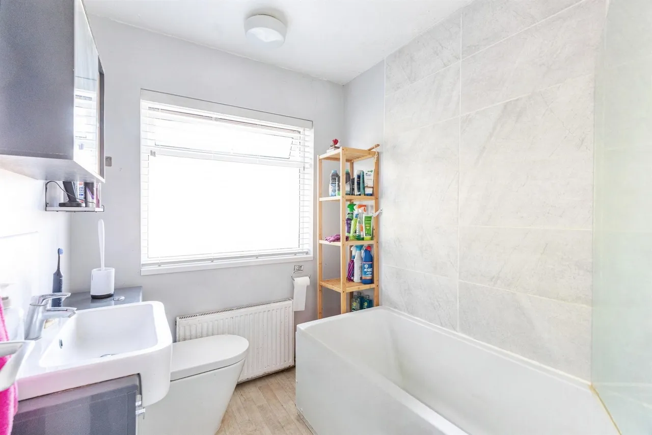 Meadow Drive, Higham Ferrers, NN10, photo 6