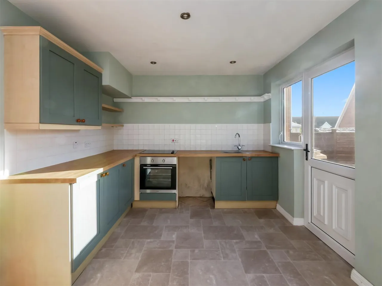 Winchester Gardens, Carryduff, BT8, photo 7