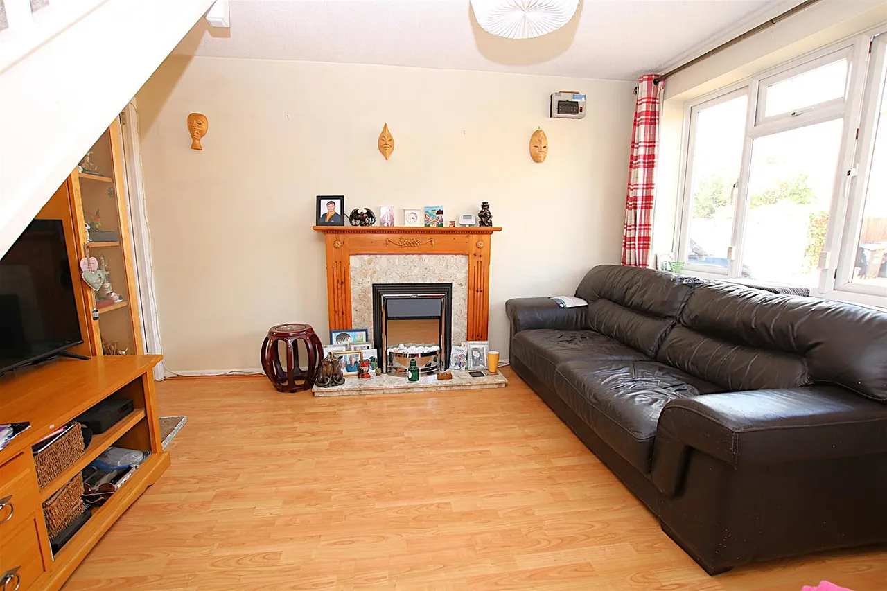 Fleetwind Drive, East Hunsbury, photo 3