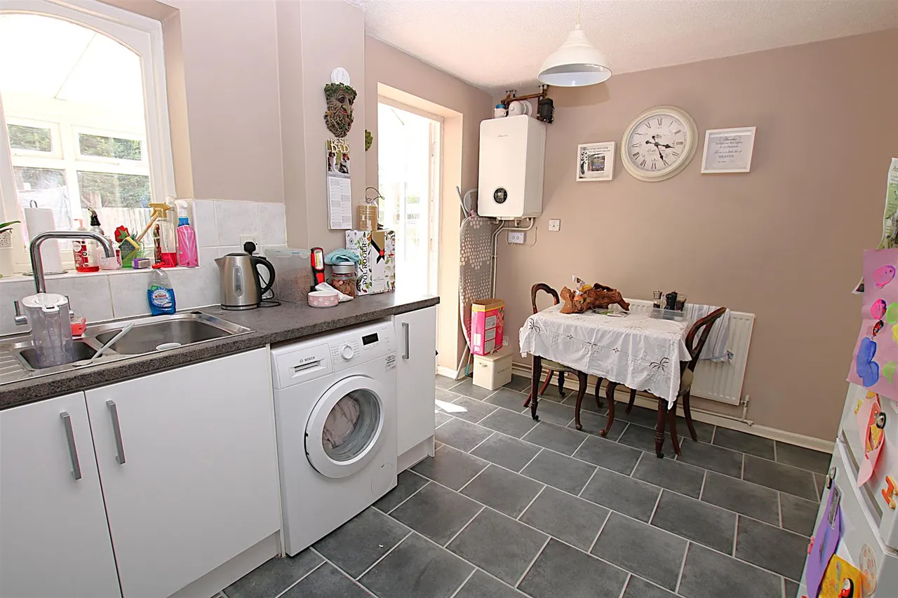 Fleetwind Drive, East Hunsbury, photo 5